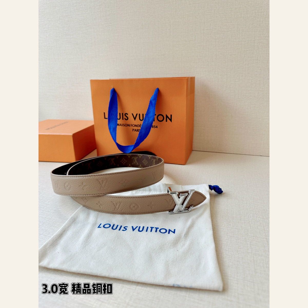 Louis Vuitton Shadow Reversible 30 mm, крепление пряжки